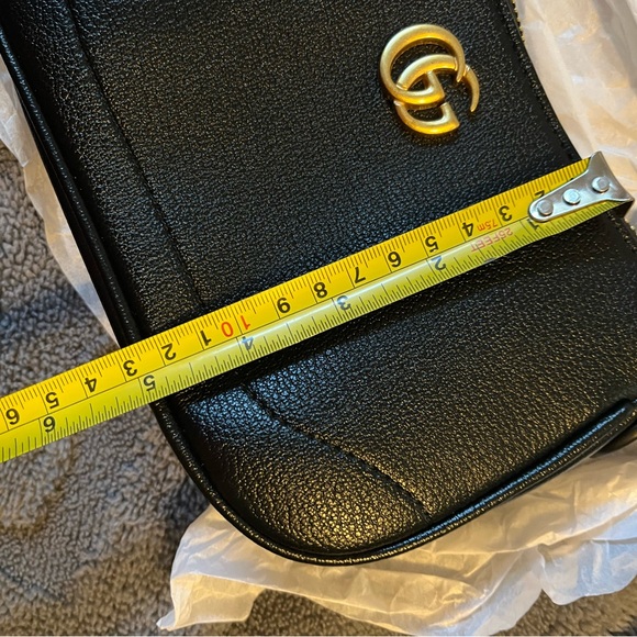 Gucci Black Leather Shoulder Bag with Gold Buckle - Picture 11 of 12